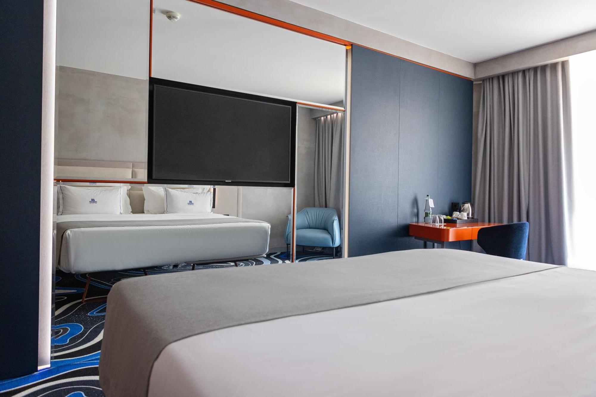 Maritim Marina Bay Resort Spa & Casino Adult Friendly Vlorë Εξωτερικό φωτογραφία A room at the hotel